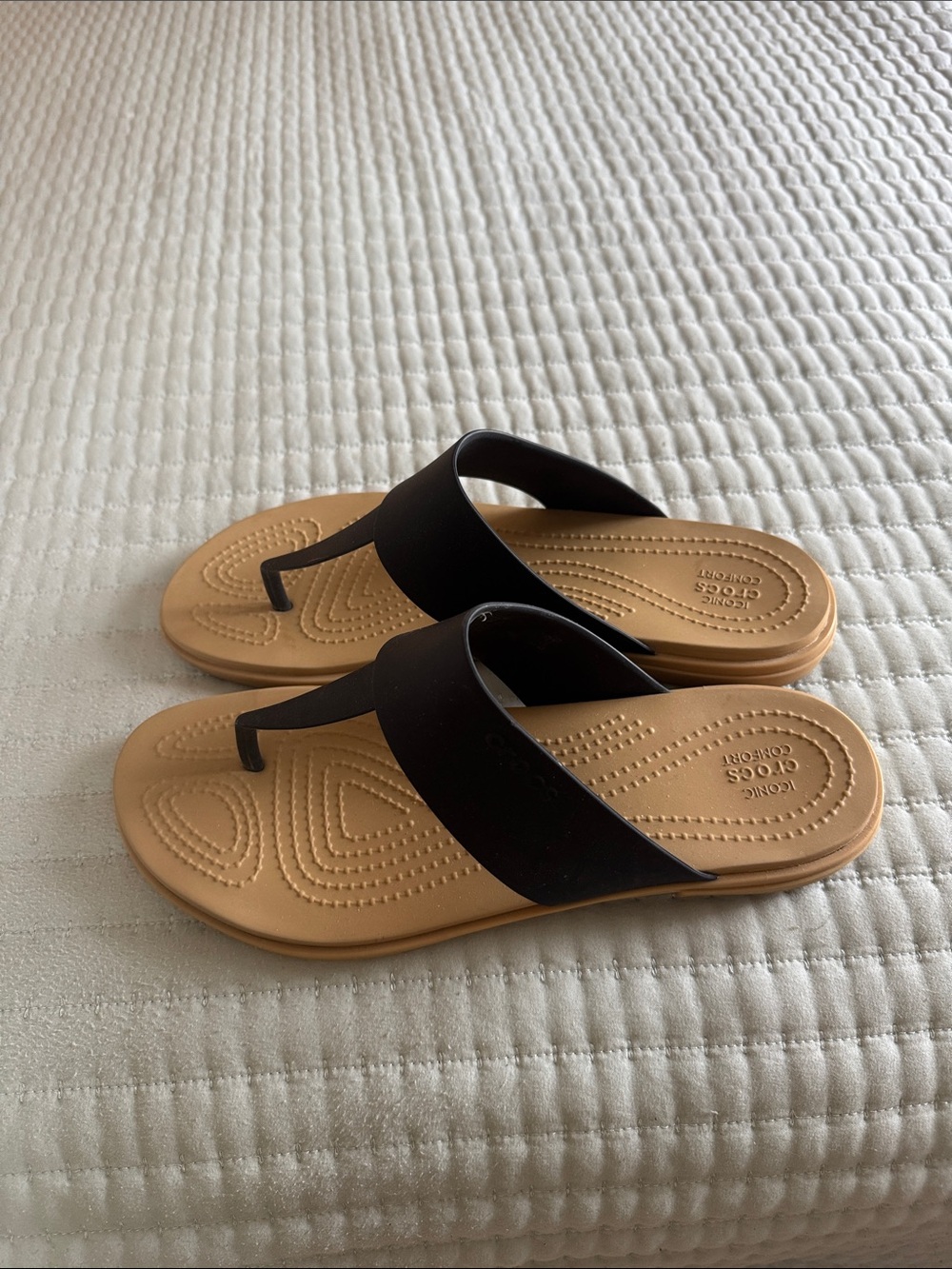 CROCS Men's Black Strap Tan Footbed Flip-Flops
